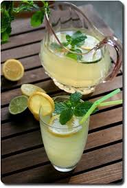 Limonade Maison A La Menthe Limonade Cuisine Et Boissons Limonade Maison