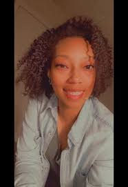 Hello, my name is Emmy, 25 years old, from Thailand🇹🇭🇹🇭🇹🇭. I'm a new  member of this group. Please take care of me.🥰