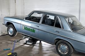 Der platzbedarf einer motorradhebebühne kann sehr stark variieren. Rampen Und Hebebuhnen Im Test Bilder Autobild De