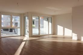 Es handelt sich um eine neubauwohnung in einem ende 2019 fertig gestellten wohnpark mit wenigen wohneinheiten auf einem großzügigen grundstück in einem ortsteil von friedrichshafen. 4 Zimmer Wohnung Zu Vermieten Marie Curie Platz 2 88046 Friedrichshafen Bodenseekreis Mapio Net