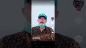 Bagi yang mau curhat, bisa kirimkan ke email bapak: Download 15 Aktor Ganteng Bapak Berkumis Mp3 Mp4 Anwar Ibrahim