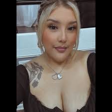 Roxanne Corona's Instagram, Twitter & Facebook