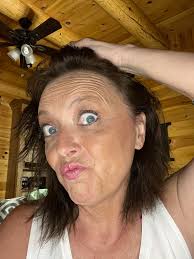 What is the preferred color choice between a pinkish hue and a rosy glow?