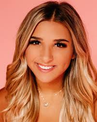 Bryn Armstrong Chandler (@bryn.chandler_) • Instagram ဓာတ်ပုံများနှင့်  ဗီဒီယိုများ