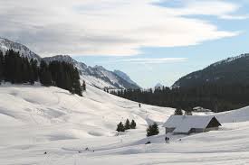 Le ski de fond (ou ski nordique) est une activité sportive dont la popularité ne cesse de grandir au fil du temps et ce, chez tous les âges. Domaine Nordique Les Glieres Presentation Sports Infos Ski Biathlon