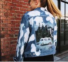 Painting on jeans, painting on fabric, acrylic on fabric, painting on jacket, design denim jacket and jeans, peonies painting. Trend Highlight Painted Jean Jackets Stitch