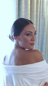 Questo tipo di raccolto è da sempre tra i miei hairlook preferiti e insieme  a @Nico Vinci abbiamo creato una forma che si è rivelata perfetta per il  mio abito🥹 Ancora grazie al team @Kérastase per ...