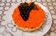 салат с корейской морковью и копченой курицей и грибами Izumitelnyj Salat Izabella S Korejskoj Morkovyu Salaty Morkov I Recepty