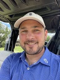 Jennifer Heasley's Instagram, Twitter & Facebook