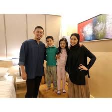 Actress who became famous by starring in such malaysian films as cinta fotokopi (2005), sepi (2008) and hooperz (2010). Ada Anak 2 Aktif Misi Bantuan Kemanusiaan Irma Hasmie Makin Cantik Nona