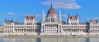 De stad werd in 1873 gevormd door het samenvoegen van boeda en óbuda op de rechteroever van de donau met pest op de linkeroever. Deze Plekken Moet Je Zien In Boedapest Belvilla Blog