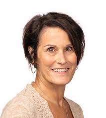 Nancy Trumble's Instagram, Twitter & Facebook