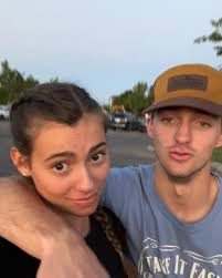 Makin me fall like September 🍁 Happy birthday @emca4