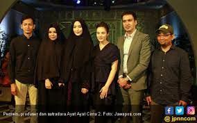 Terdapat banyak pilihan penyedia file pada halaman tersebut. Ayat Ayat Cinta 2 Dibantai Blogger Sutradara Ngeles Begini Jpnn Com