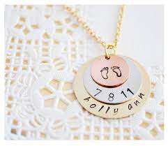 New Mom Necklace With Baby Stats Name Necklace Baby Memorial Etsy Ideias De Joias Joias Personalizadas Pingente