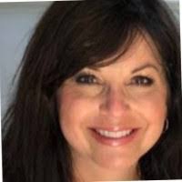 Lisa Ellerbe's Instagram, Twitter & Facebook