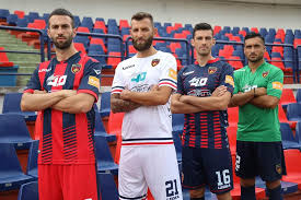 Teams lecce cosenza played so far 16 matches. Qual E La Divisa Di Gioco Piu Bella Del Cosenza 2019 20 Tifo Cosenza