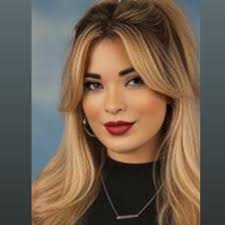 I don't think Christine realizes how low class she looks in most of the  clothes she wears to look sexy ☹️