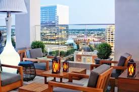 Tranquility awaits at your home away from home, on laguna beach. First Glance Marriott S Hive And Honey Is Irvine S First Rooftop Bar And It S Sweet