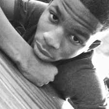 Stream Malik Holt music