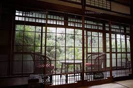 日本家屋の室内 11019001278 写真素材 ストックフォト イラスト素材 アマナイメージズ 日本家屋 明治 建築 縁側のある家