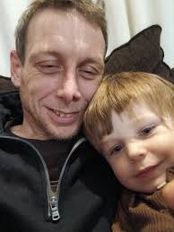 Can someone combines these two pictures