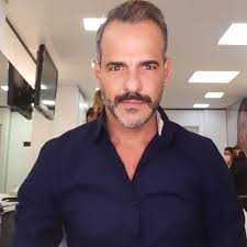 Chris Branson (@ChrisBranson3)