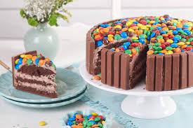 Stir in half of powdered sugar and salt, then add milk. Kitkat Kuchen Rezept Von Backen De