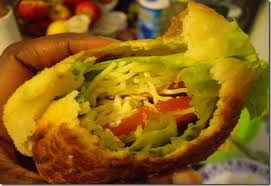 Bokit Le Hamburger Ou Kebab Antillais Recette Ptitchef Recette Recettes De Cuisine Cuisine Antillaise Recette