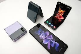 128gb, which costs $999 / £949 / au$1,499, or 256gb which will set you back $1,049 / £999 / au$1,599 for comparison, the original galaxy flip. Pdqsynccxgcbcm