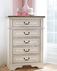 Find the perfect bedroom furnishings at hayneedle, where you can buy online while you explore our room designs and curated looks for tips, ideas & inspiration to help you along the way. Kids Dressers Chests Of Drawers Ashley Furniture Homestore