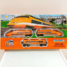 Bisa dikatakan dengan adanya kue ulang tahun maka acara menjadi kian semarak terlebih lagi jika kue tersebut dihias sesuai dengan tema pesta. Jual Mainan Anak Kereta Api City Subway Online Maret 2021 Blibli