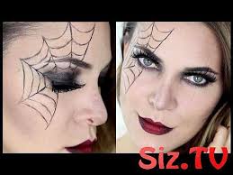 Hexe Schminken Hexengesicht Schminke Fur Halloween Anleitung Vorlage Yo Anleitu Hexe Schminken Schminken Halloween Halloween Gesicht Schminken