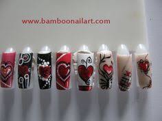 De plus en plus de femmes choisissent cette option car elle propose une manucure brillante qui ne s'écaille pas et qui tient quelques semaines. 96 Idees De Ongles St Valentin Ongles Jolis Ongles Ongles Pour La Saint Valentin