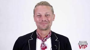 La biografia di davide silvestri, le curiosità, quando e dove è nato,. Gf Vip Chi E Davide Silvestri Dal Lavoro Alla Fidanzata Fino Alla Vita Privata