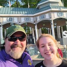 Will the Chicago Bears win over or under 8 games in 2025?