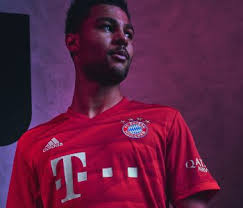 L'attaccante camerunese era arrivato dal psg un anno fa era. Le Nuove Maglie Home Del Bayern Monaco 2020 2021