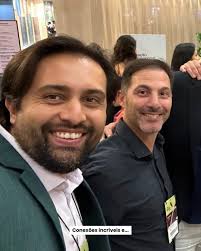 Authorial Mirrors by Fabio Fuzimoto