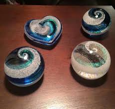 For pets that are already dead, while you are still topside, ensure that their preserved ashes are easy to find/recognize by your executor or descendants. Comforting Glass Sculptures Keep Loved Ones Alive In A Beautiful Way Artful Ashes Memorial Glass Memorial Keepsakes