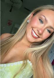 Camille Kraus's Instagram, Twitter & Facebook