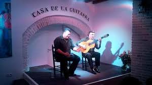 Situado en una casa del siglo xviii, el local está a sólo unos minutos de la catedral josé luis postigo, patriarca y fundador de la casa de la guitarra, nació en sevilla y se crió en el barrio amate, donde su padre. La Casa De La Guitarra De Sevilla Entre Los Diez Mejores Museos Para Los Viajeros