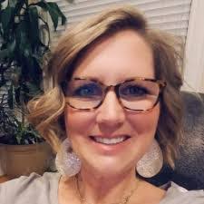 Natalie Mcculloch's Instagram, Twitter & Facebook