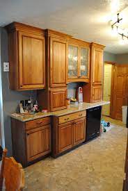 Fieldstone Cabinets With Tremont Door Style In Hickory Finished In Toffee With Chocolate Glaze Master Bathroom Design Rustic Bathroom Shelves Bathroom Design