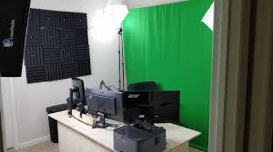 Buying fabric this way is fairly affordable, too. 7 Best Green Screens For Streaming On Twitch In 2021 Onetwostream