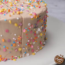 Layer Cake Aux 3 Chocolats Feerie Cake Video Video Recette De Gateau D Anniversaire Faire Un Gateau D Anniversaire Gateau Chocolat Au Lait