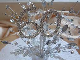 Le Nozze Di Diamante Sono Un Momento Davvero Unico E Irripeti Torte Per Anniversario Di Matrimonio Regali Per Anniversario Di Matrimonio Feste Di Anniversario