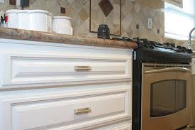 cabinetry pulls on wide drawers seclay