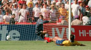 Andre escobar has built an impressive career spanning more than 20 years as head of escobar design (now part of lemay). Los Dos Escobar Una Tragica Relacion Que Dejo Una Herida Sin Sanar En Colombia Y En El Futbol Goal Com