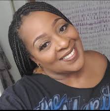 Hello my luvs ((: My name is Karen, I'm 16 years old and well many of you  know I don't do anything fancy when it comes to makeup perhaps some  lipstick but