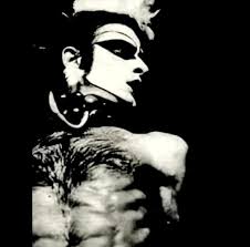 O cantor, de 80 anos, publicou acidentalmente a foto de um pênis ereto em seu instagram, que suspostamente seria dele, e apagou minutos depois. Ney Matogrosso Secos Secos E Molhados 73 74 Facebook